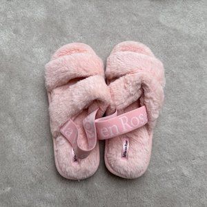 La Vie En Rose Pink Faux Fur Slippers